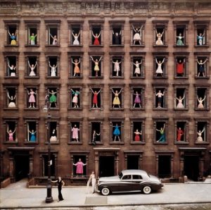 The Story Behind Ormond Gigli’s Iconic Photograph “Girls In The Windows,” 1960