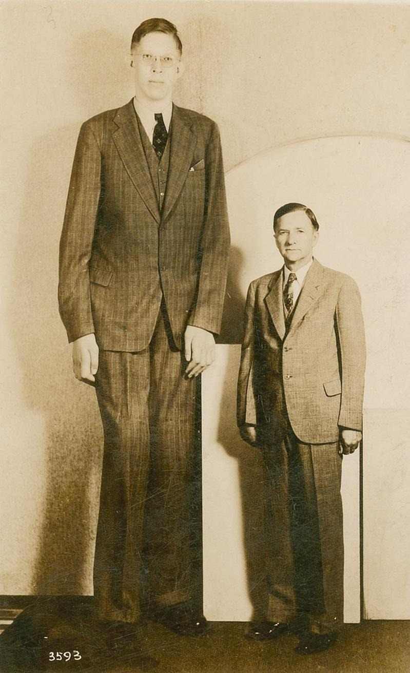 Robert Wadlow, The Tallest Person To Ever Live In History, Nearly 9 ft ...