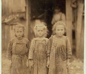 Have You Seen This Iconic Photo Of Young Oyster Shuckers Girls? Discover The Heart Wrenching Story Behind It