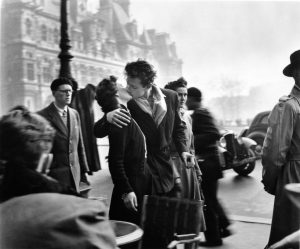 The Secret Behind One Of The Most Romantic Photographs In History