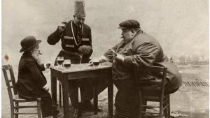 The Shortest, Fattest, And Tallest Of Europe Playing Cards Together In 1913: Who Were These Men?