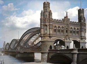 Before And After Modifications Of The Neue Elbbrücken Bridge In Hamburg, Germany