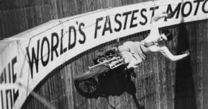 Stunning Images Of Women Riding Motorcycles In The Early 1900s